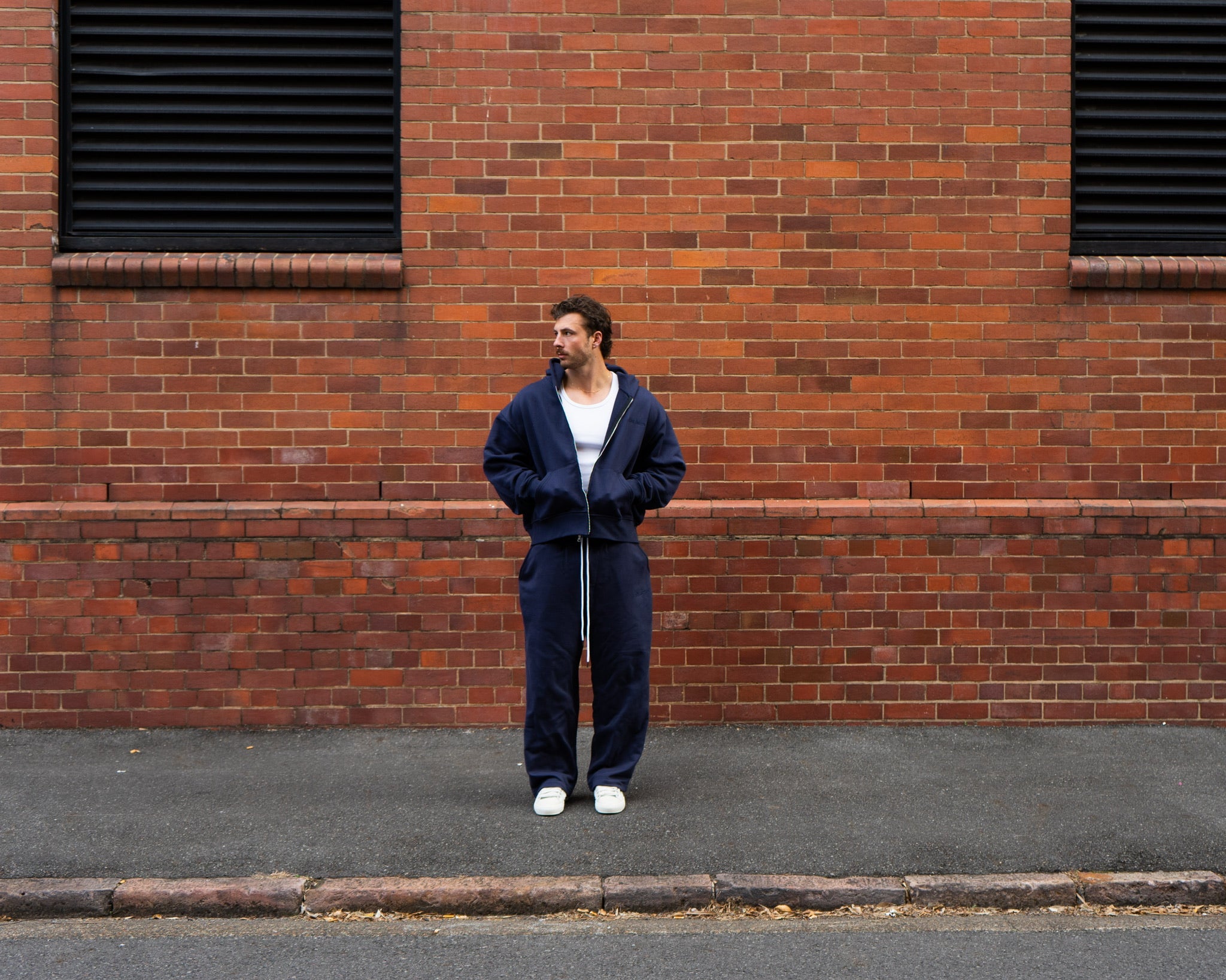 Lounge Zipped Hoodie - NAVY
