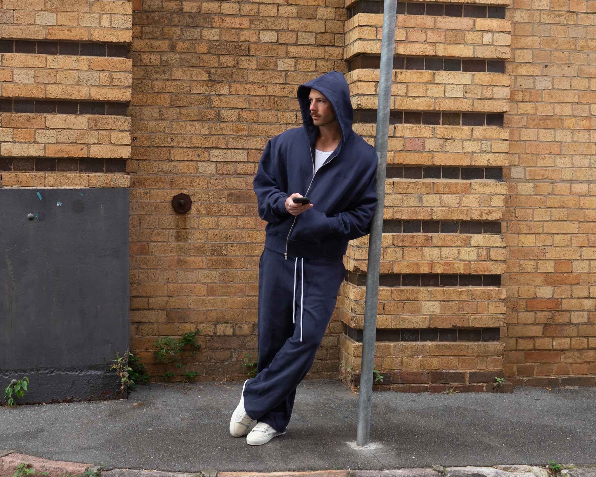 Lounge Zipped Hoodie - NAVY