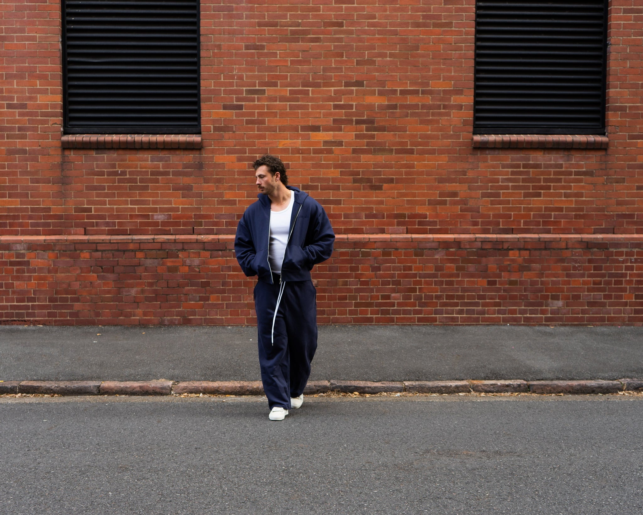 Lounge Zipped Hoodie - NAVY